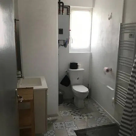 Maison De Vacances,l'epine, 4 Chambres, 8 Couchages *