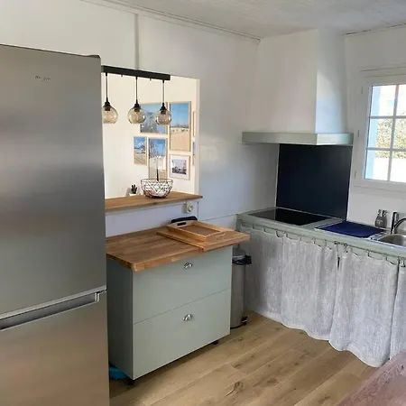 Maison De Vacances,l'epine, 4 Chambres, 8 Couchages بيت للعطل L'Epine (Vendee)