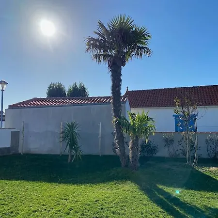 Maison De Vacances,l'epine, 4 Chambres, 8 Couchages